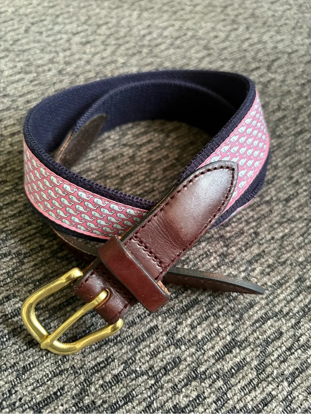 Vineyard Vines Boy’s Canvas Club Belt Pink Whale Logo Size 30